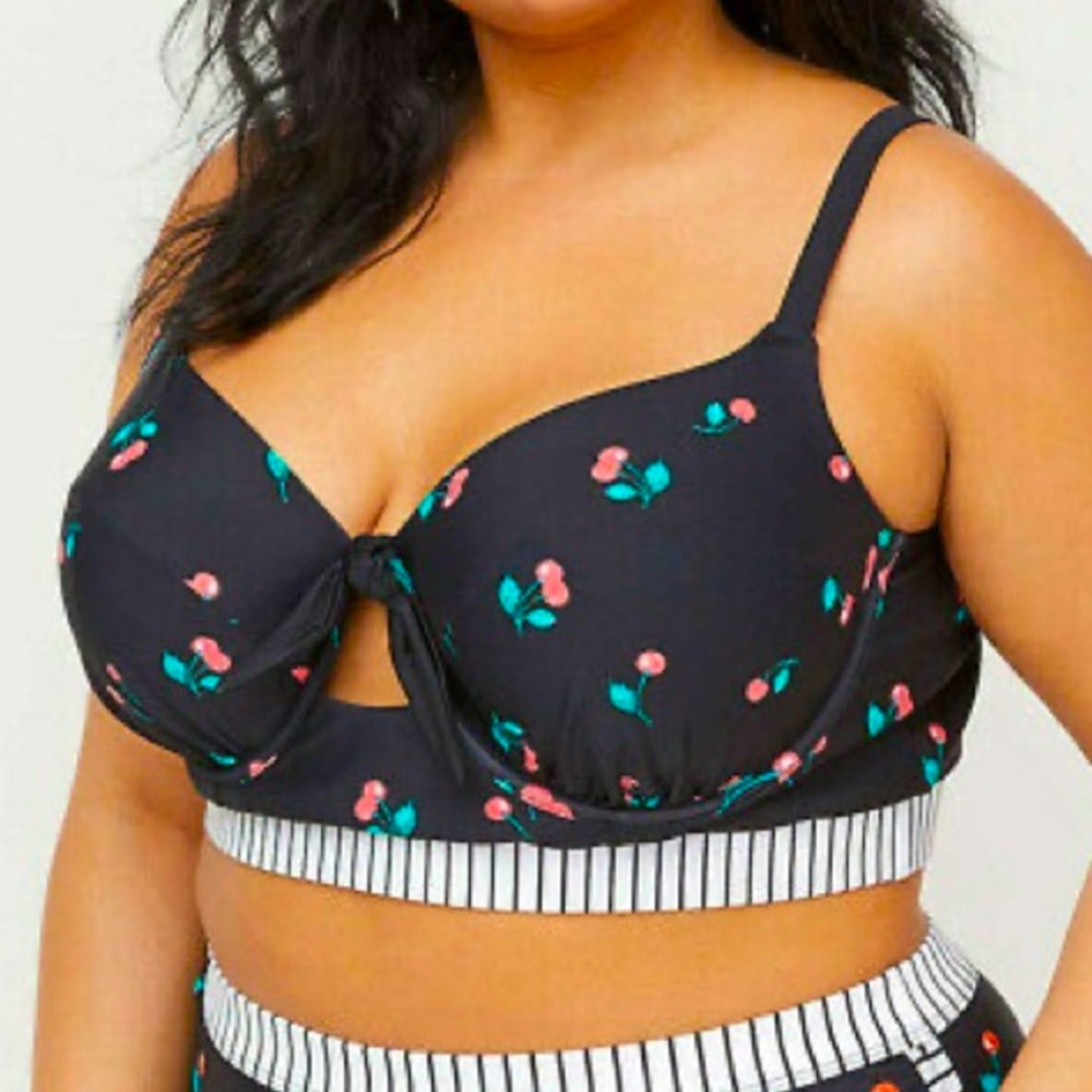 NWOT Cacique cherry swim top!